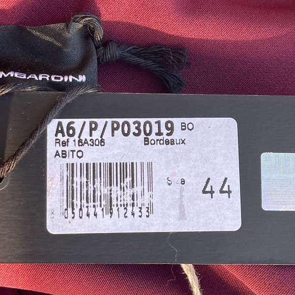 NWT Atos Lombardini Deep V-Neck Pleated Sleeveless Burgundy Dress Sz IT 44, US 8 - Picture 4 of 6